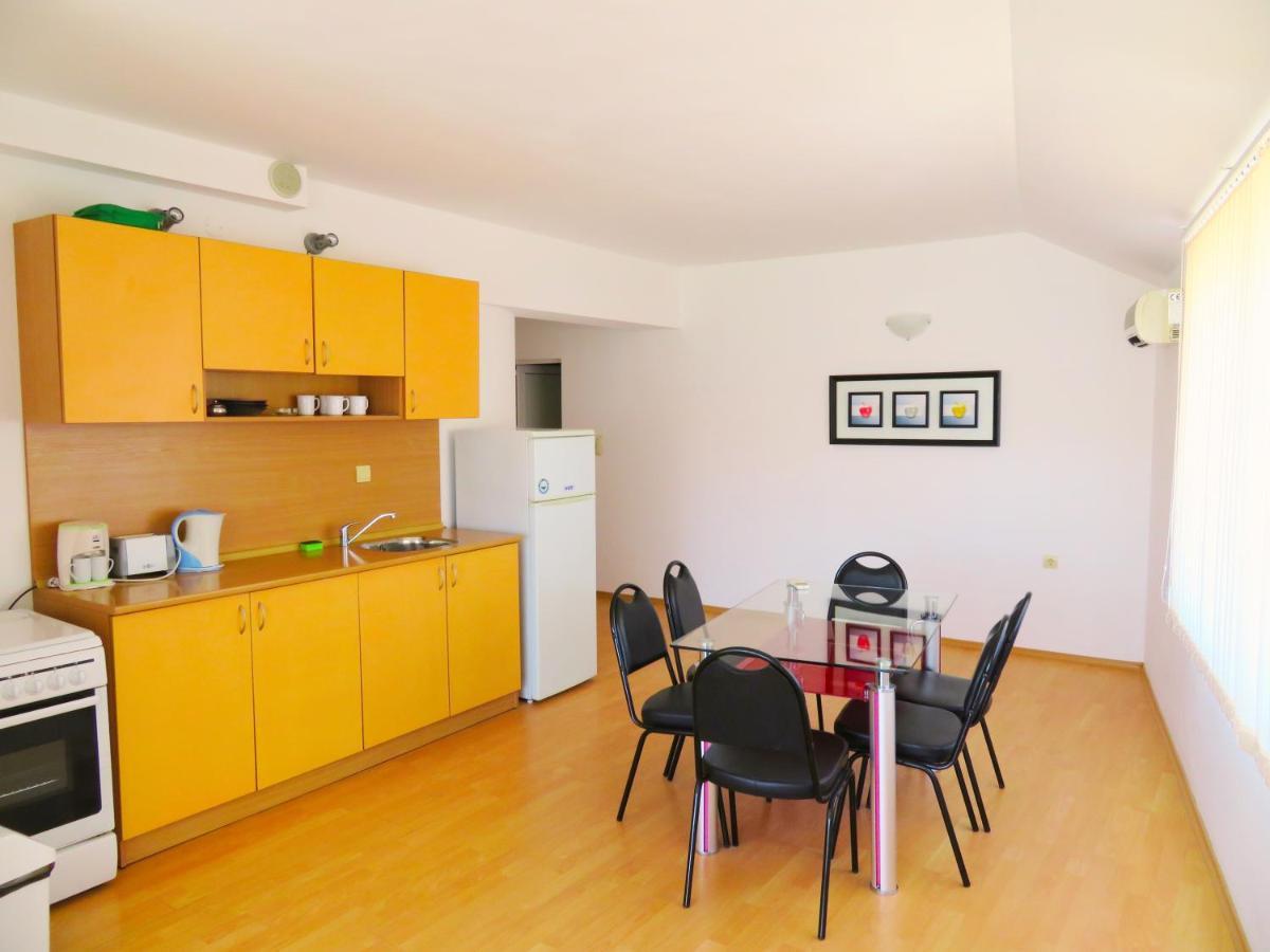 ביאלה Апартамент Съни Хаус - Sunny House Apartment מראה חיצוני תמונה
