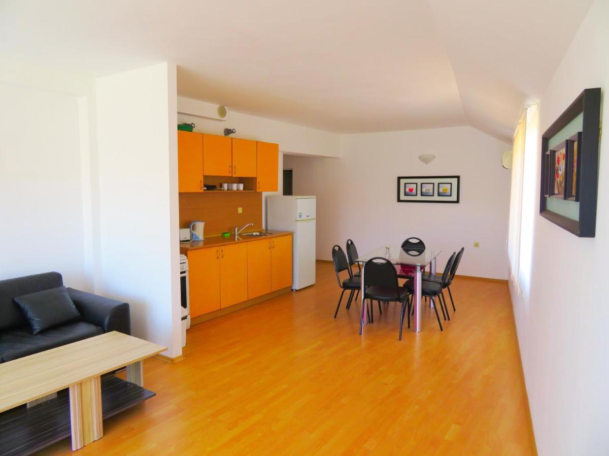 ביאלה Апартамент Съни Хаус - Sunny House Apartment מראה חיצוני תמונה